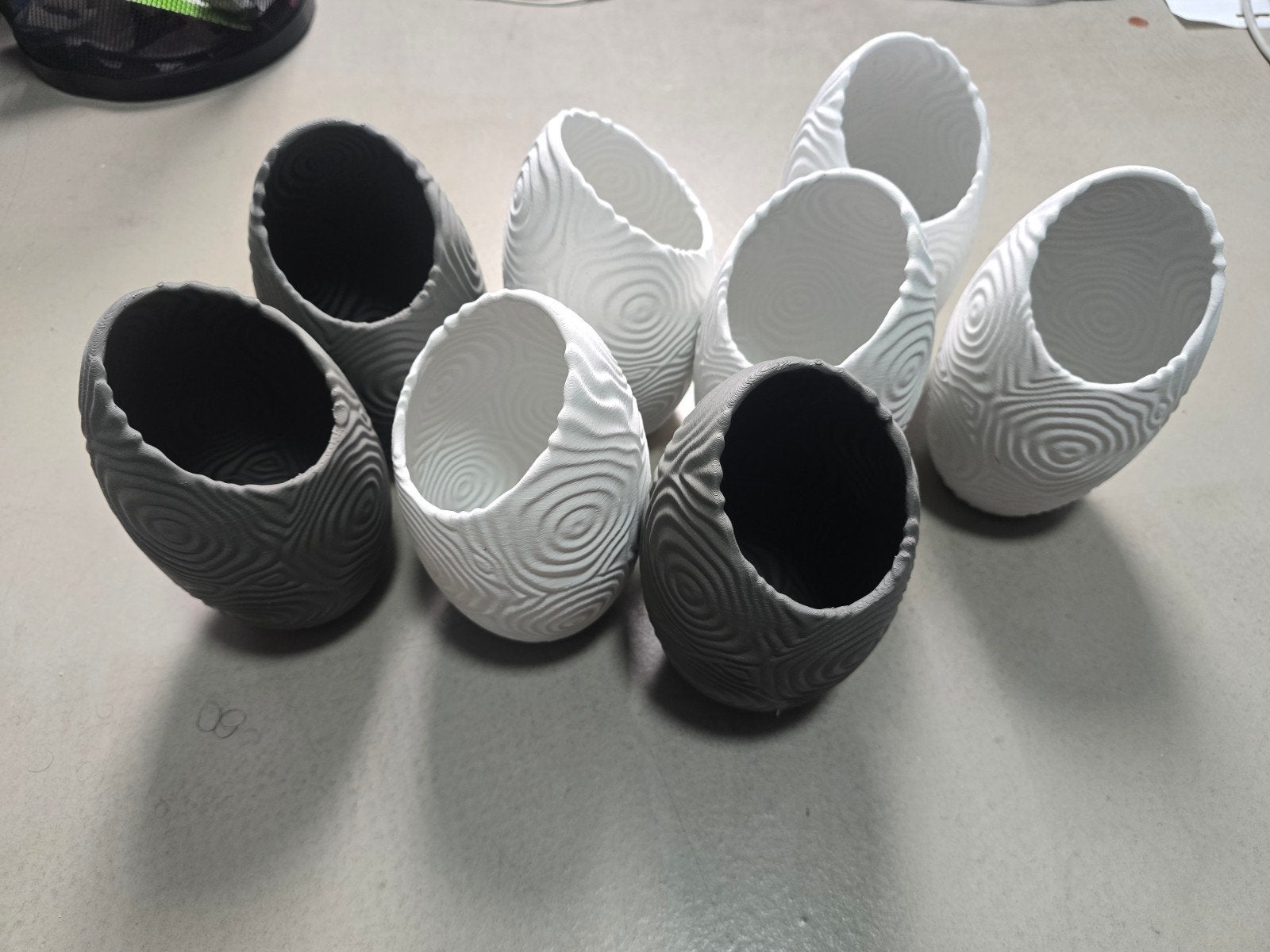 3D geprinte vaasjes bioplastic - 9 cm diameter, 16 cm lang, 3D-geprint, Overige materialen, 16 cm, Nieuw