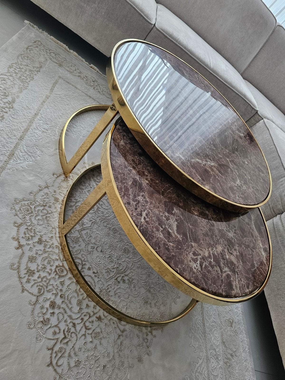 Salontafel en eettafel set - Marmerlook met gouden onderstel, Huis en Inrichting, Tafels | Salontafels, Modern, Luxe, Marmerlook