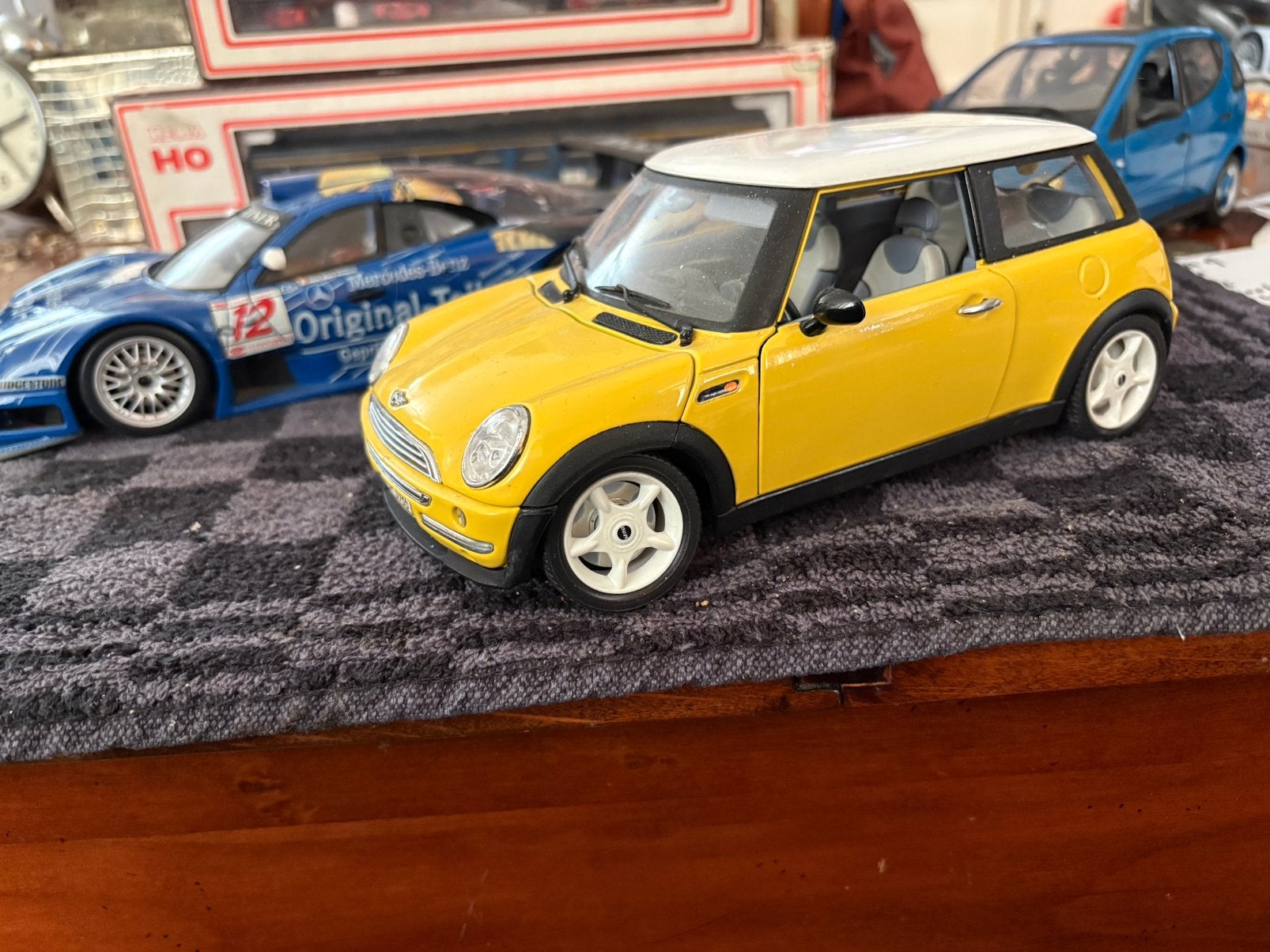 Mini  Cooper.  2001.         Burago, Ophalen of Verzenden, Zo goed als nieuw, Bburago