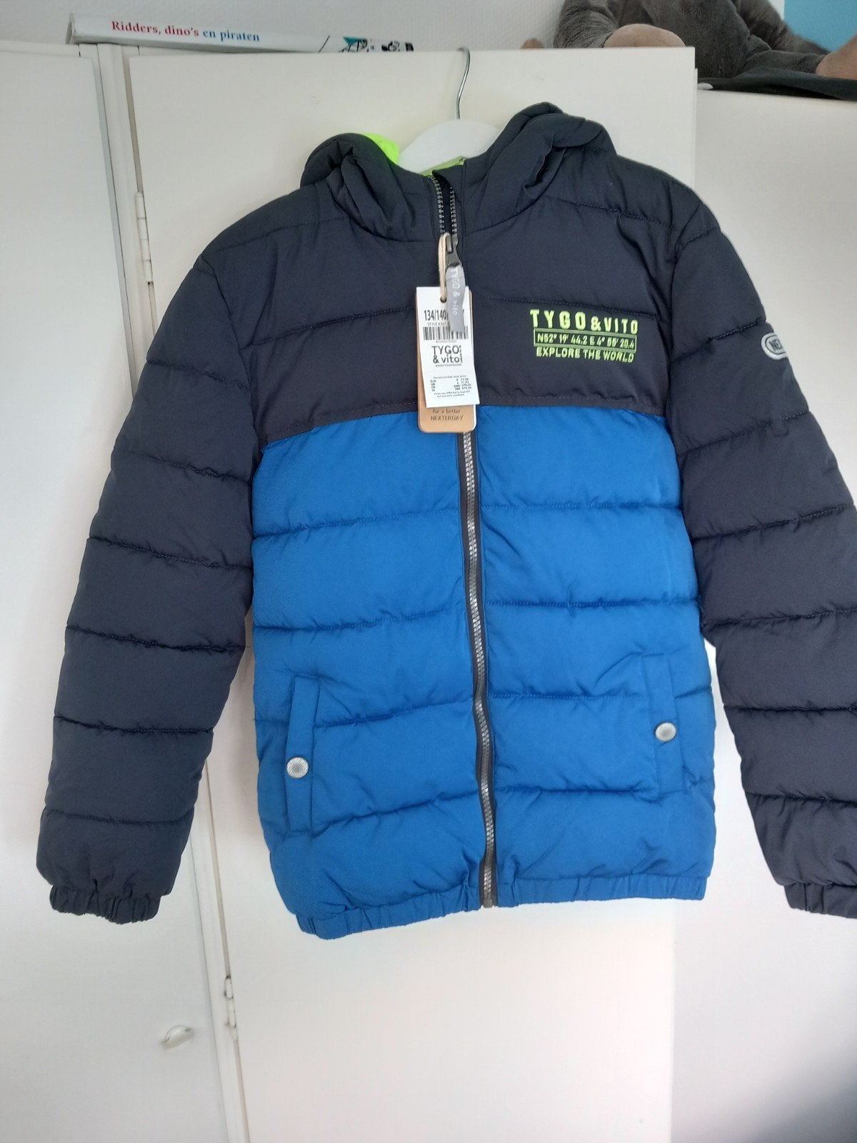 nieuwe jongens winterjas tygo en vito maat 134 140, Ophalen of Verzenden, Nieuw, Jongen, Jas
