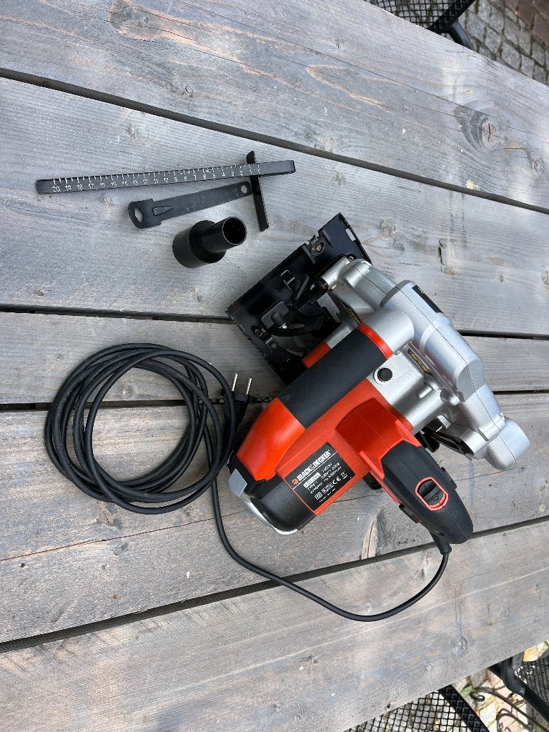 Black & Decker 1400w cirkelzaag met laser, Gebruikt, Cirkelzaag, Ophalen of Verzenden, Black & Decker