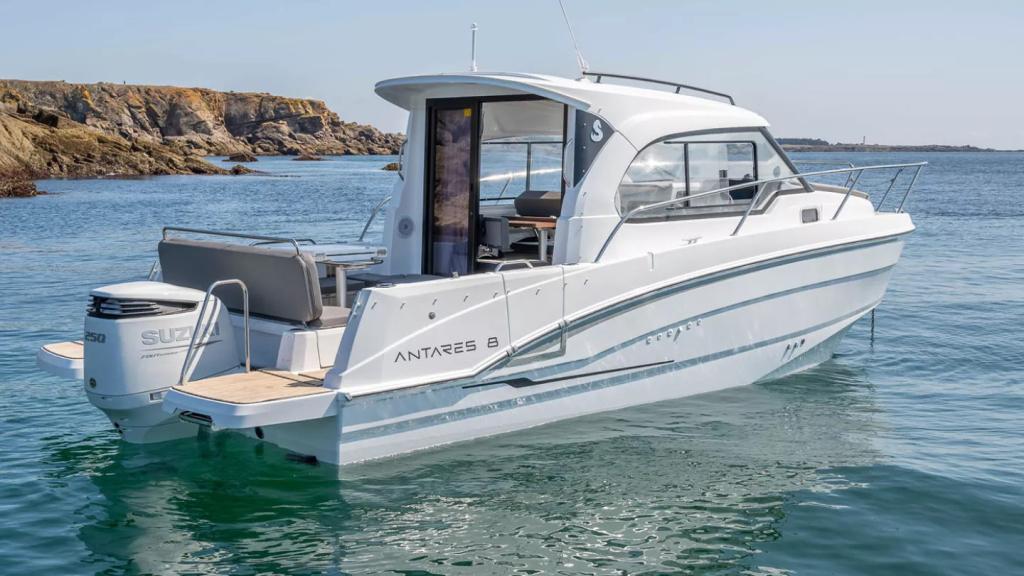 Beneteau Antares 8 | Nieuw samenstellen vanaf 67.518,-, Watersport en Boten, Nieuw, Polyester, Benzine
