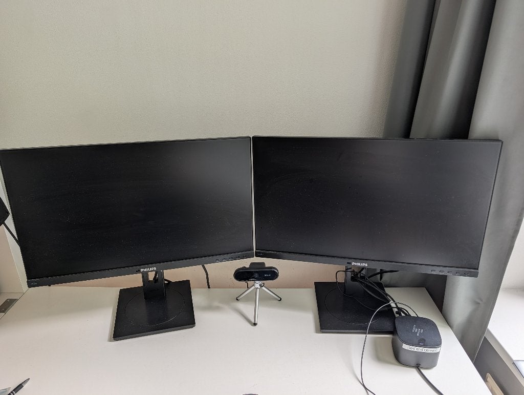 Philips 242B monitor 24 inch – 2 stuks