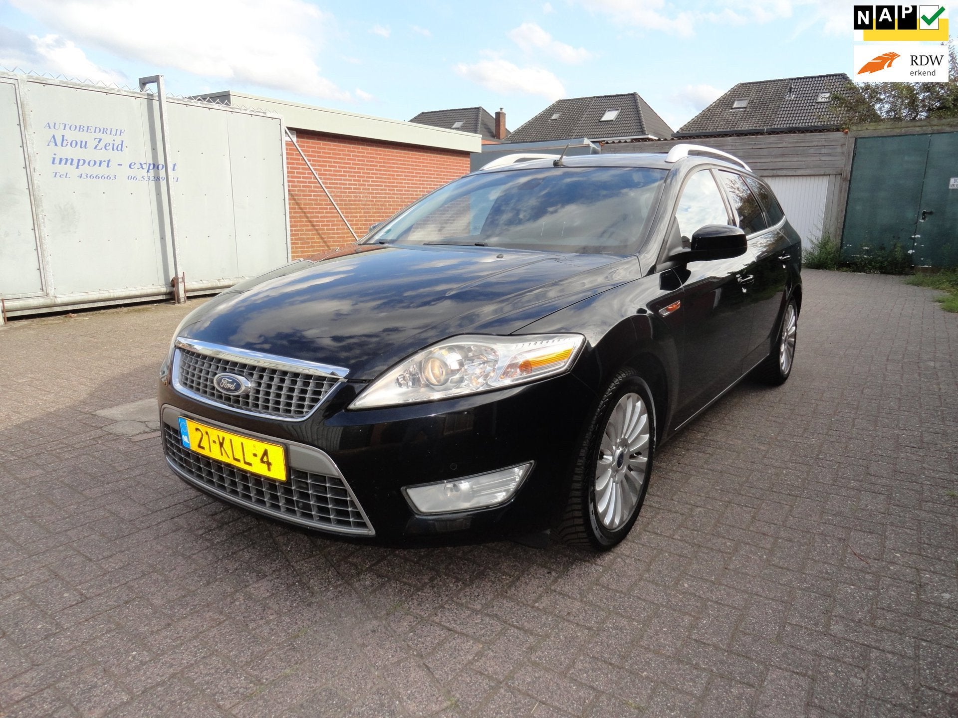 Ford Mondeo Wagon 2.3 AUT 16V Titanium VOL OPTION, Auto's, Gebruikt, Beige, 4 cilinders, Mondeo