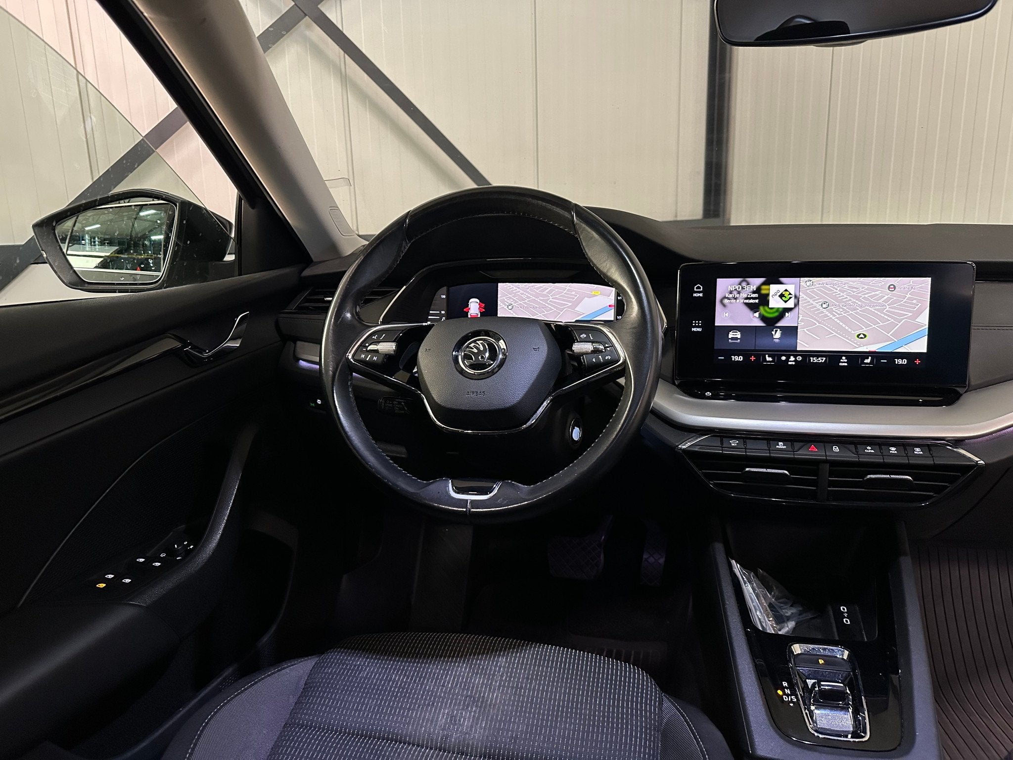 Skoda Octavia Combi 2.0 TDI DSG | Business Plus | Navi | Cam, Gebruikt, Euro 6, 4 cilinders, 23 km/l
