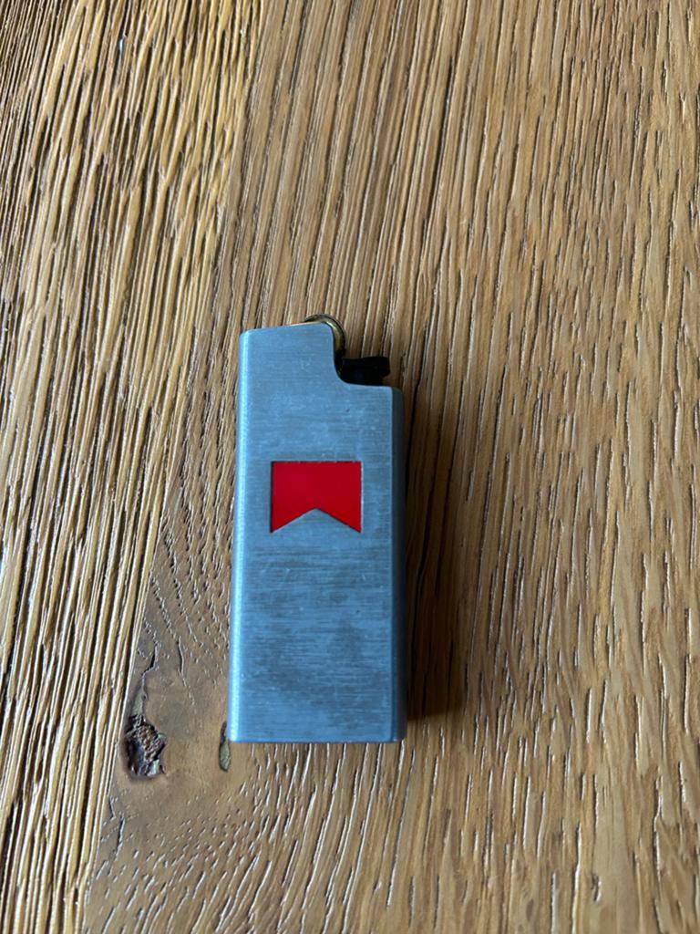 Marlboro aansteker, Ophalen of Verzenden, Gebruikt, Aansteker
