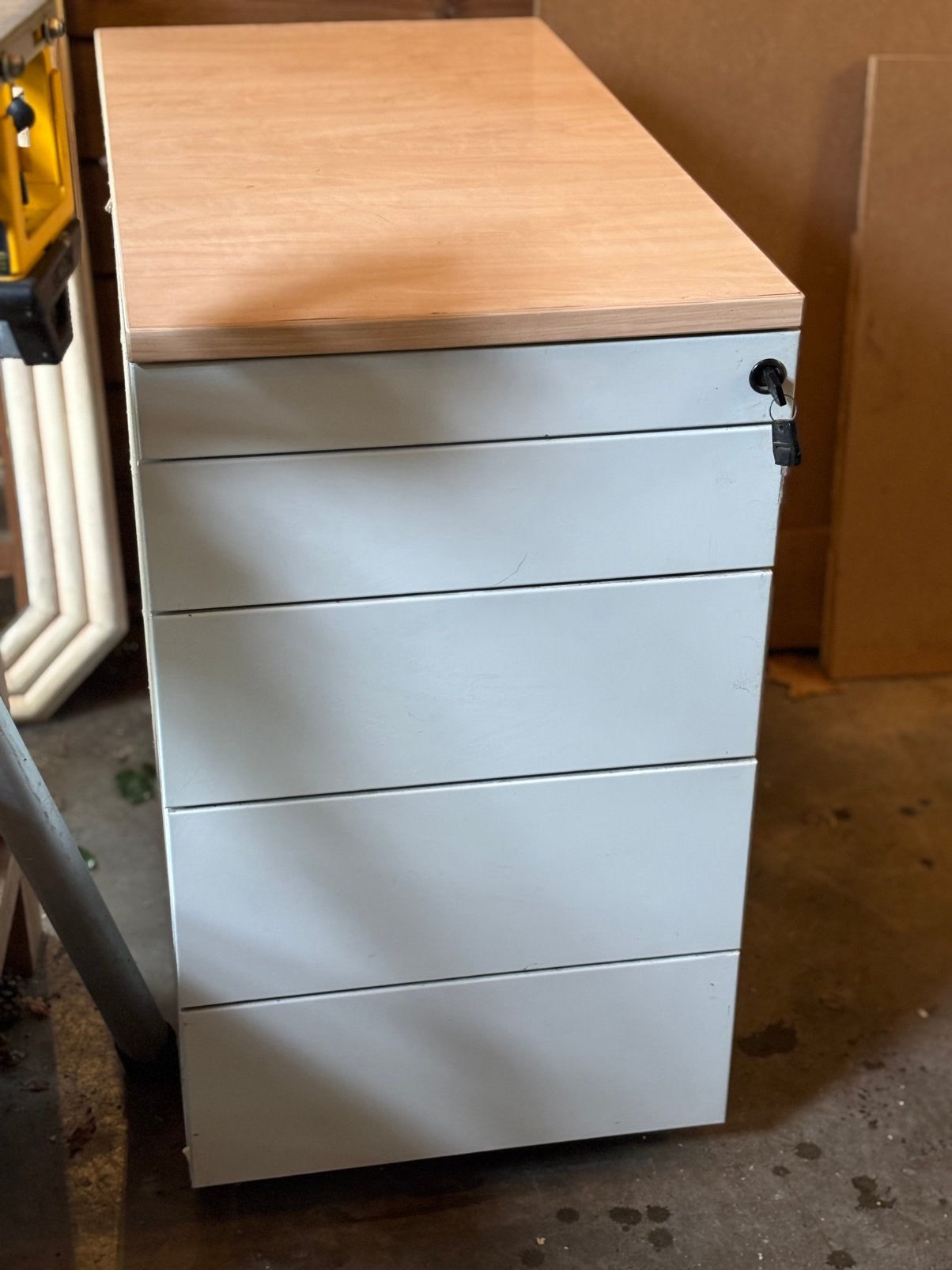 metale kastje ( aluiminuim ) ladeblok 5 schuiven, Ophalen, 50 tot 100 cm, Zo goed als nieuw, Minder dan 100 cm