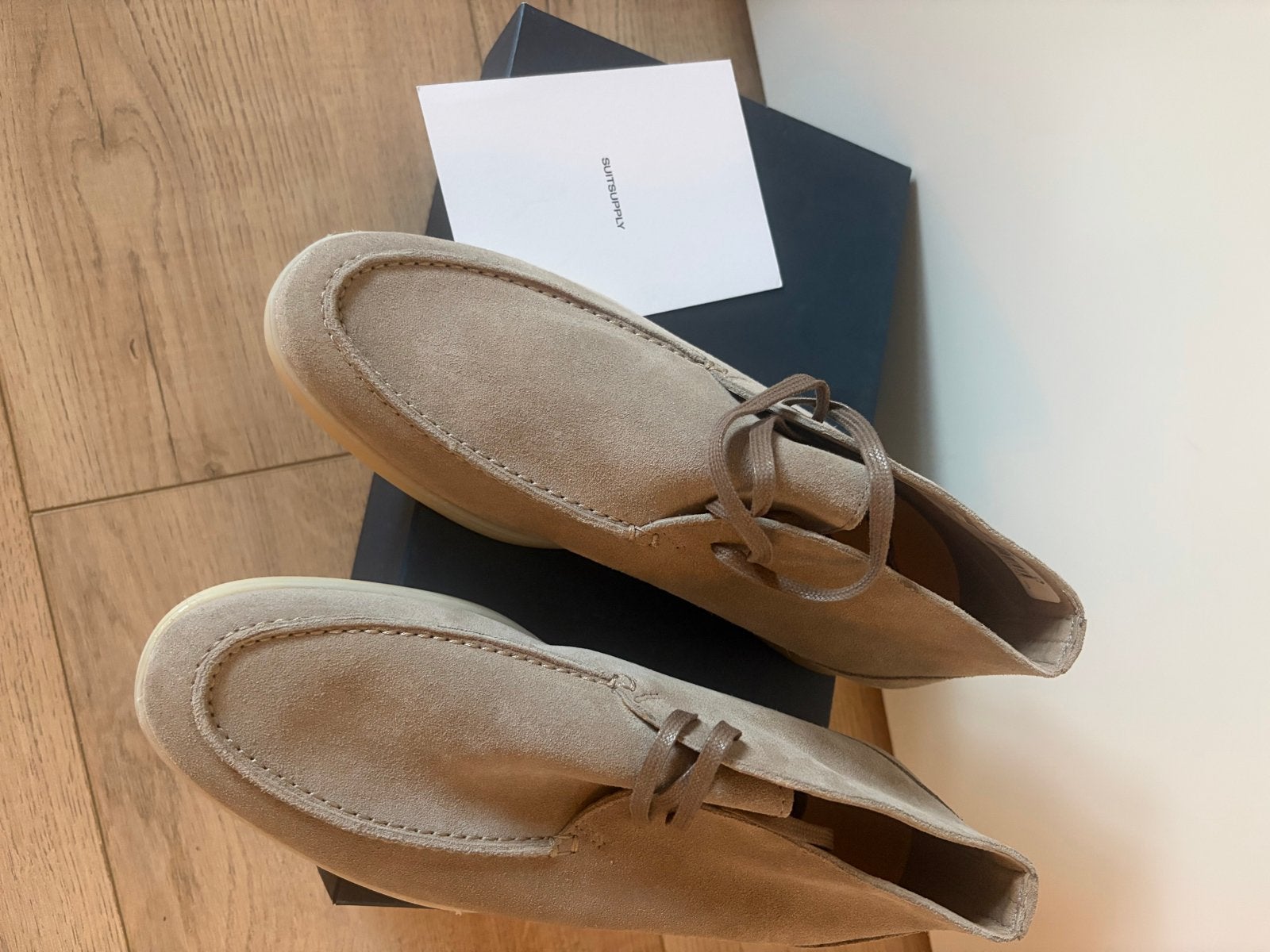 Nieuwe Suitsupply Chukka boots maat 43, Ophalen of Verzenden, Nieuw, Bruin, Boots