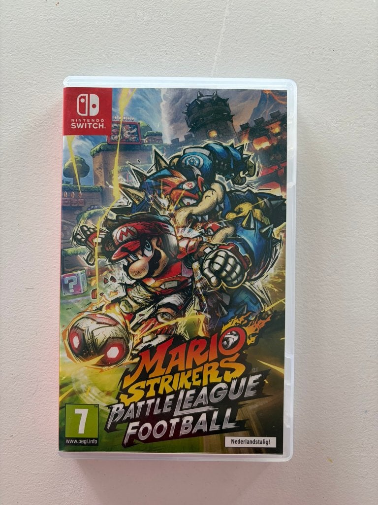 Nintendo Switch – Mario Strikers: Battle League Football, Spelcomputers en Games, Ophalen of Verzenden, Zo goed als nieuw, 3 spelers of meer