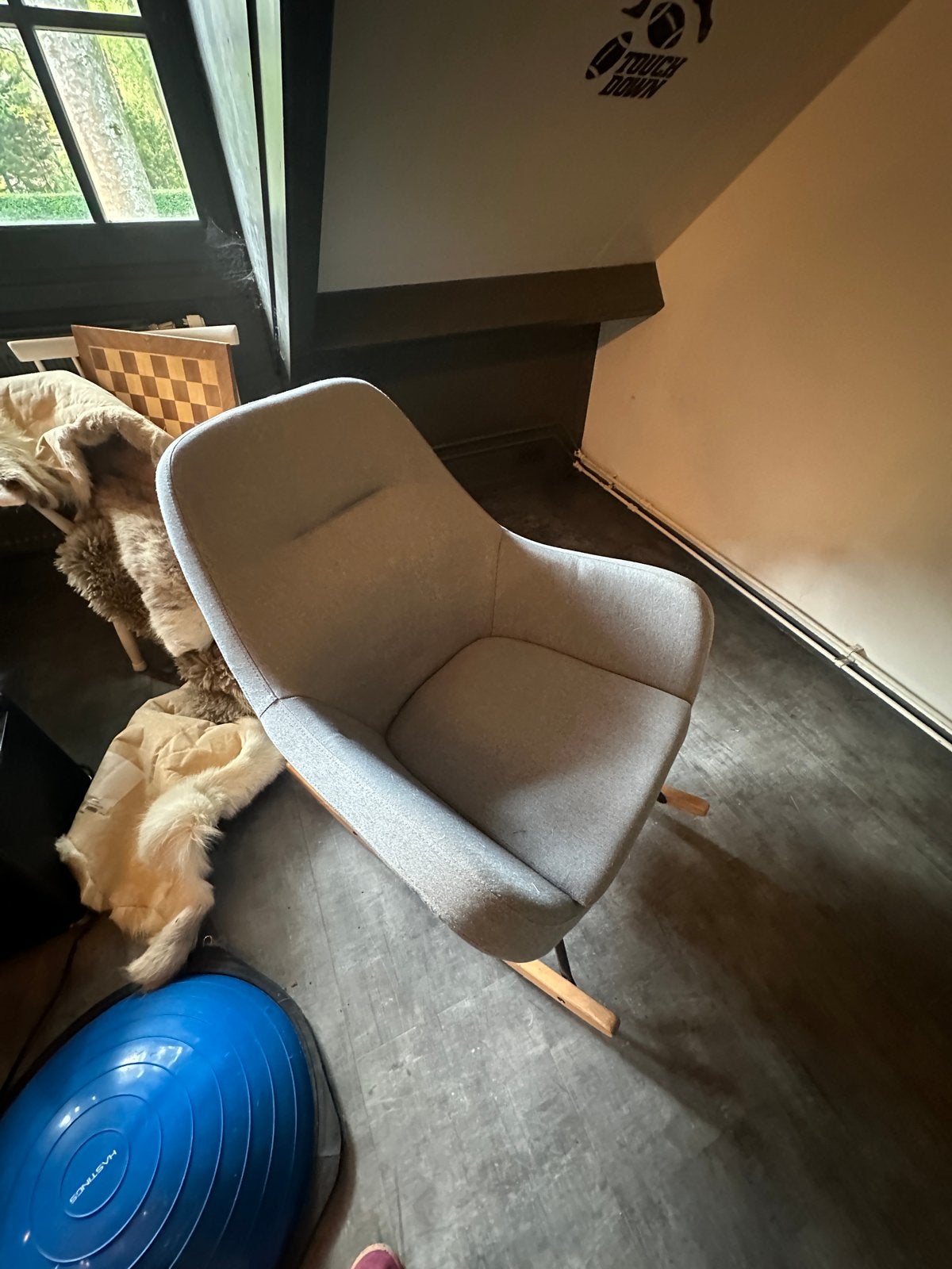 Jysk lichtblauwe schommelstoel, Huis en Inrichting, Gebruikt, Ophalen of Verzenden, Hout, Eén