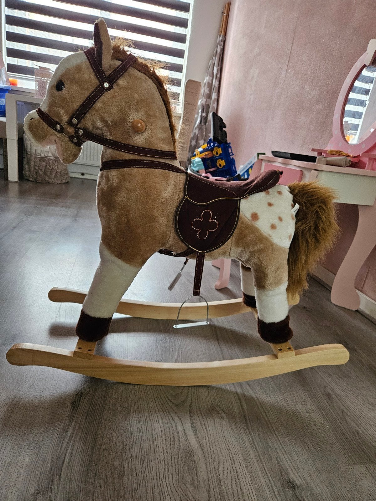 Hobbelpaard met geluid, Ophalen, Zo goed als nieuw