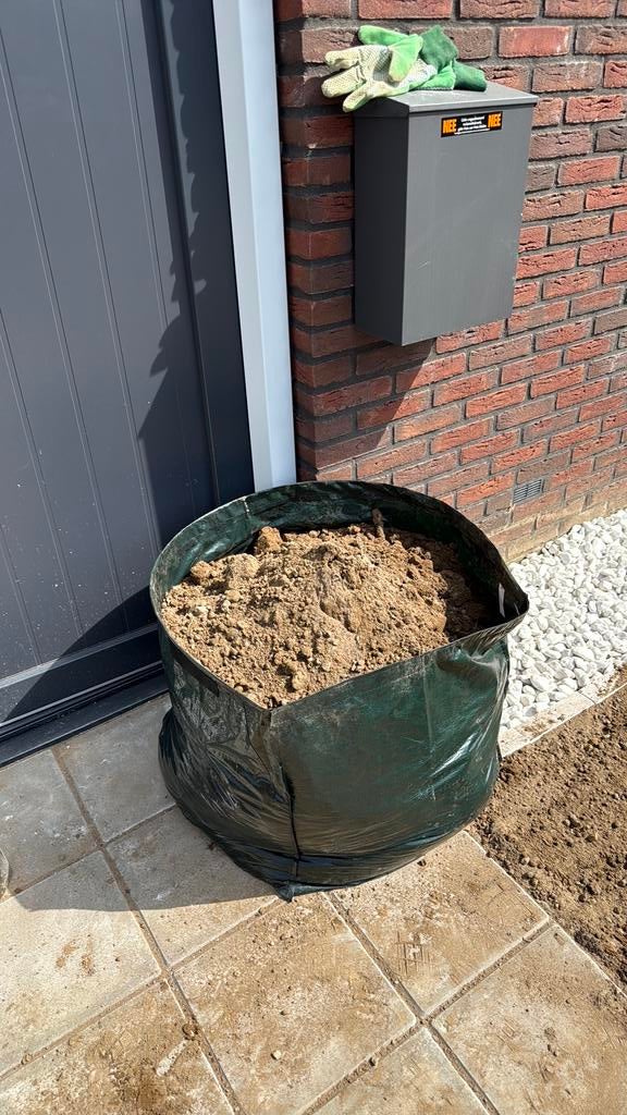 Gratis tuinaarde, Tuin en Terras, Zand, Ophalen, Zo goed als nieuw, Overige typen