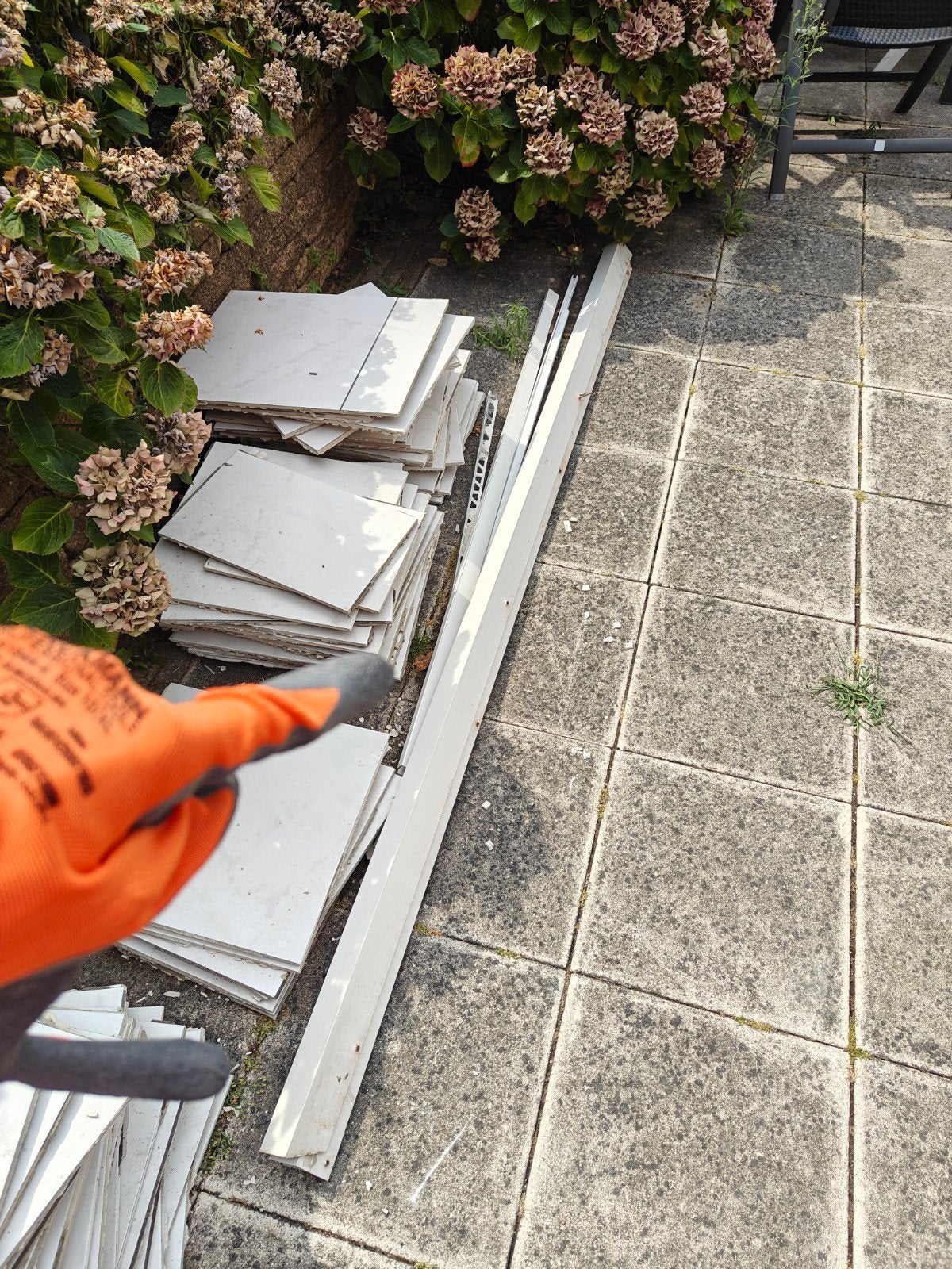 Gebruikt rolluik/ uitvalscherm, wit, 250-450 cm breed, Tuin en Terras, Ophalen, Gebruikt, Elektrisch, 150 tot 300 cm
