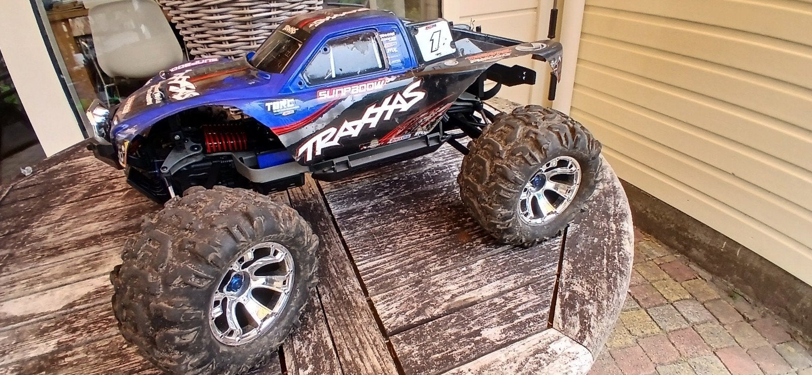 Traxxas Summit RC Auto - Compleet met extra's, Hobby en Vrije tijd, Modelbouw | Radiografisch | Auto's, Elektro, Gebruikt, Auto offroad