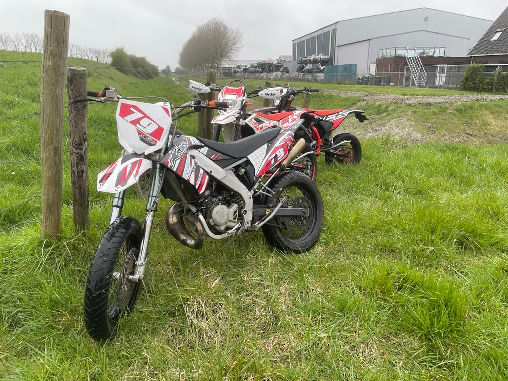 Derbi DRD Pro - Goede staat, dubbele demper, Fietsen en Brommers, Ophalen, 6 versnellingen, Gebruikt, Maximaal 45 km/u