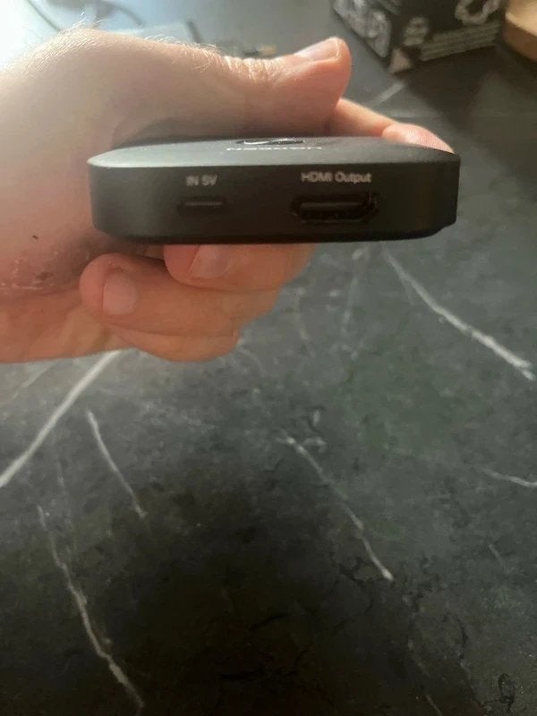UGREEN 8K 60Hz HDMI Switch 2 in 1 uit, Audio, Tv en Foto, Ophalen of Verzenden, Zo goed als nieuw, Minder dan 2 meter, HDMI-kabel