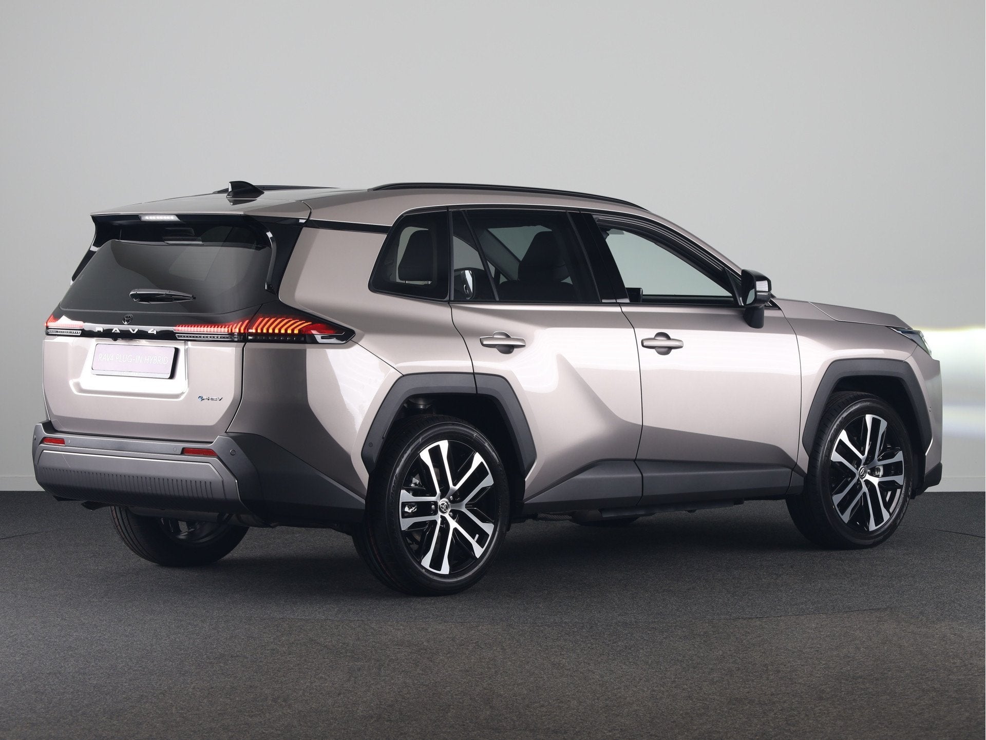 Toyota RAV4 2.5 Plug-in Hybrid 270 Executive *NIEUW* | Direc, Auto's, 4 cilinders, Nieuw, Hybride Elektrisch/Benzine, Rav4