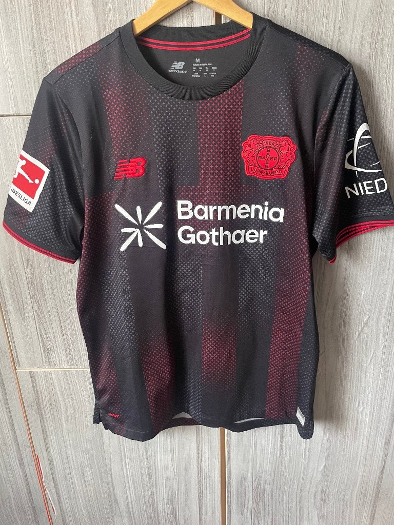 Bayern Leverkusen Thuisshirt 2025-2026 Malik Tillman #10, Maat M, Ophalen of Verzenden, Nieuw, Shirt