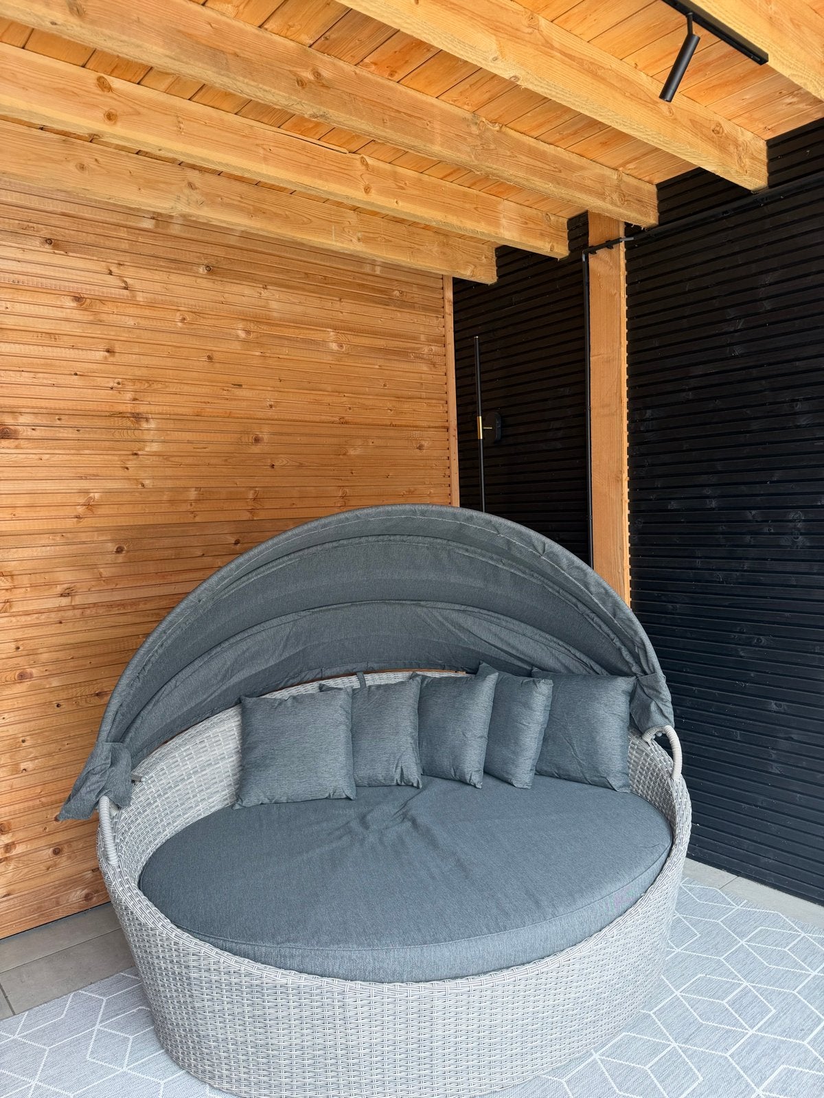 Luxe Wicker Ligbed met Verstelbaar Zonnedak, Tuin en Terras, Ophalen, Zo goed als nieuw, Wicker, Verstelbaar