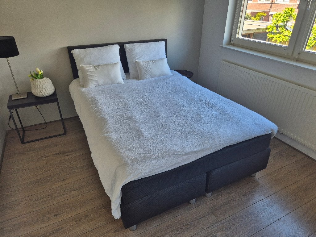 Nette en comfortabele tweepersoons boxspring (IKEA, 140x200), Ophalen, Gebruikt, Tweepersoons, 140 cm