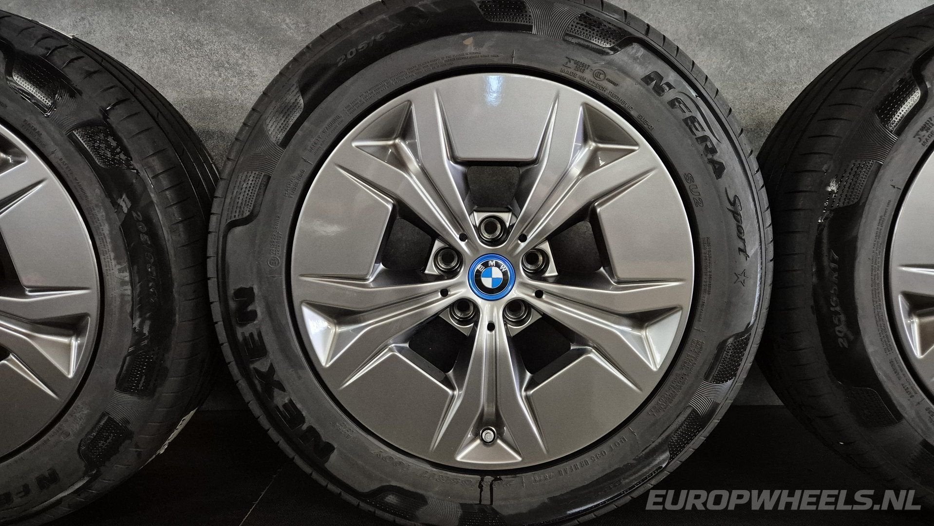 BMW X1 U11 iX1 U11 X2 U10 17 inch velgen 864 zomerbanden