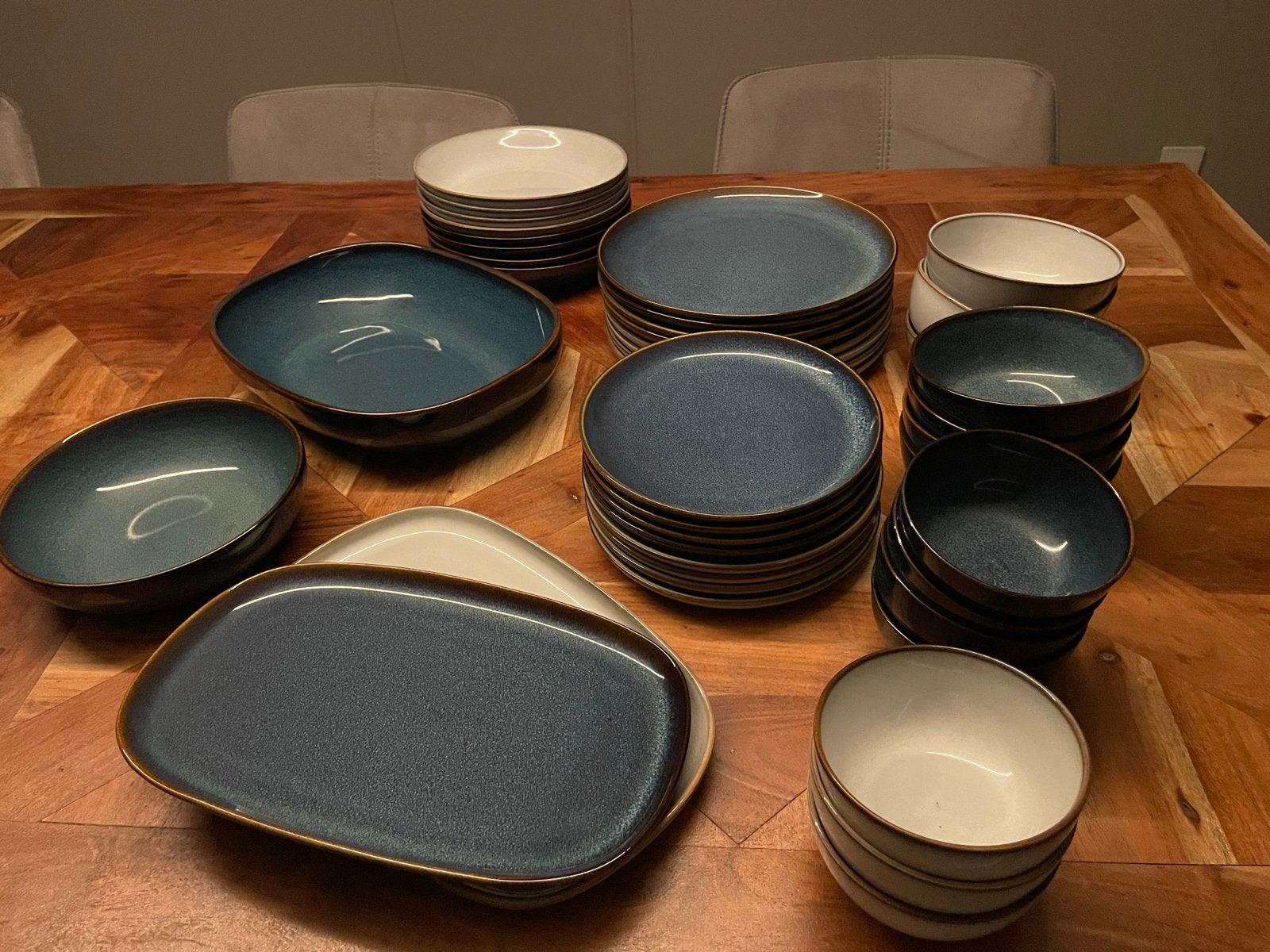 IKEA Servies Set - Borden en Schalen in Blauw/Wit, Ophalen, Gebruikt, Keramiek, IKEA