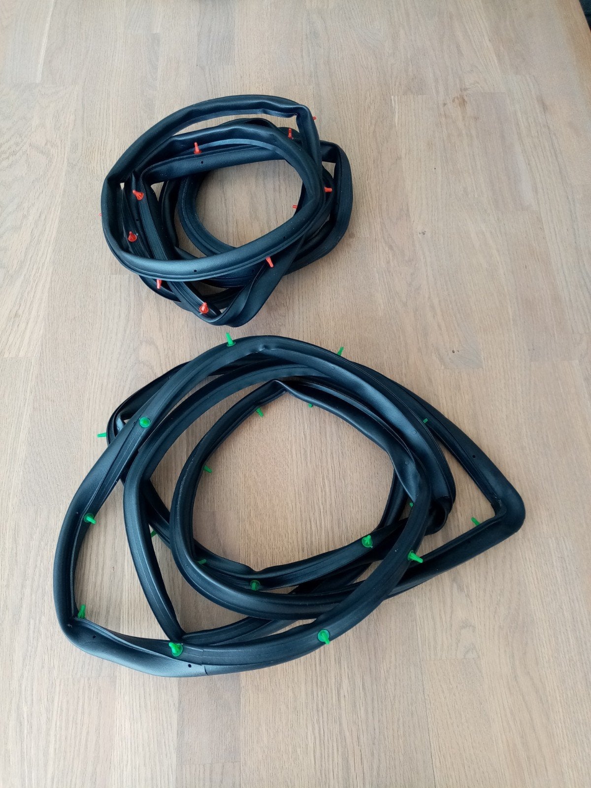 Suzuki sj410 sj413 Samurai deurrubbers., Auto-onderdelen, Ophalen of Verzenden, Nieuw, Suzuki