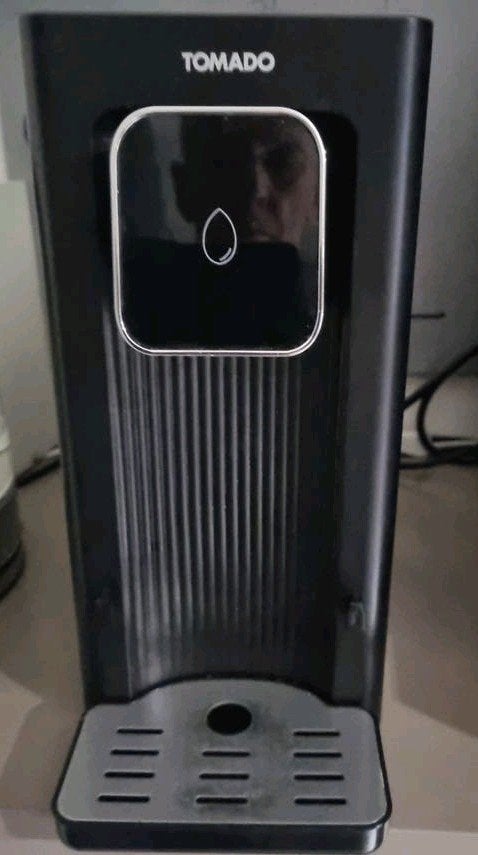 Tomado TWD2502B Heetwaterdispenser, 2 liter of meer, Ophalen of Verzenden, Zo goed als nieuw
