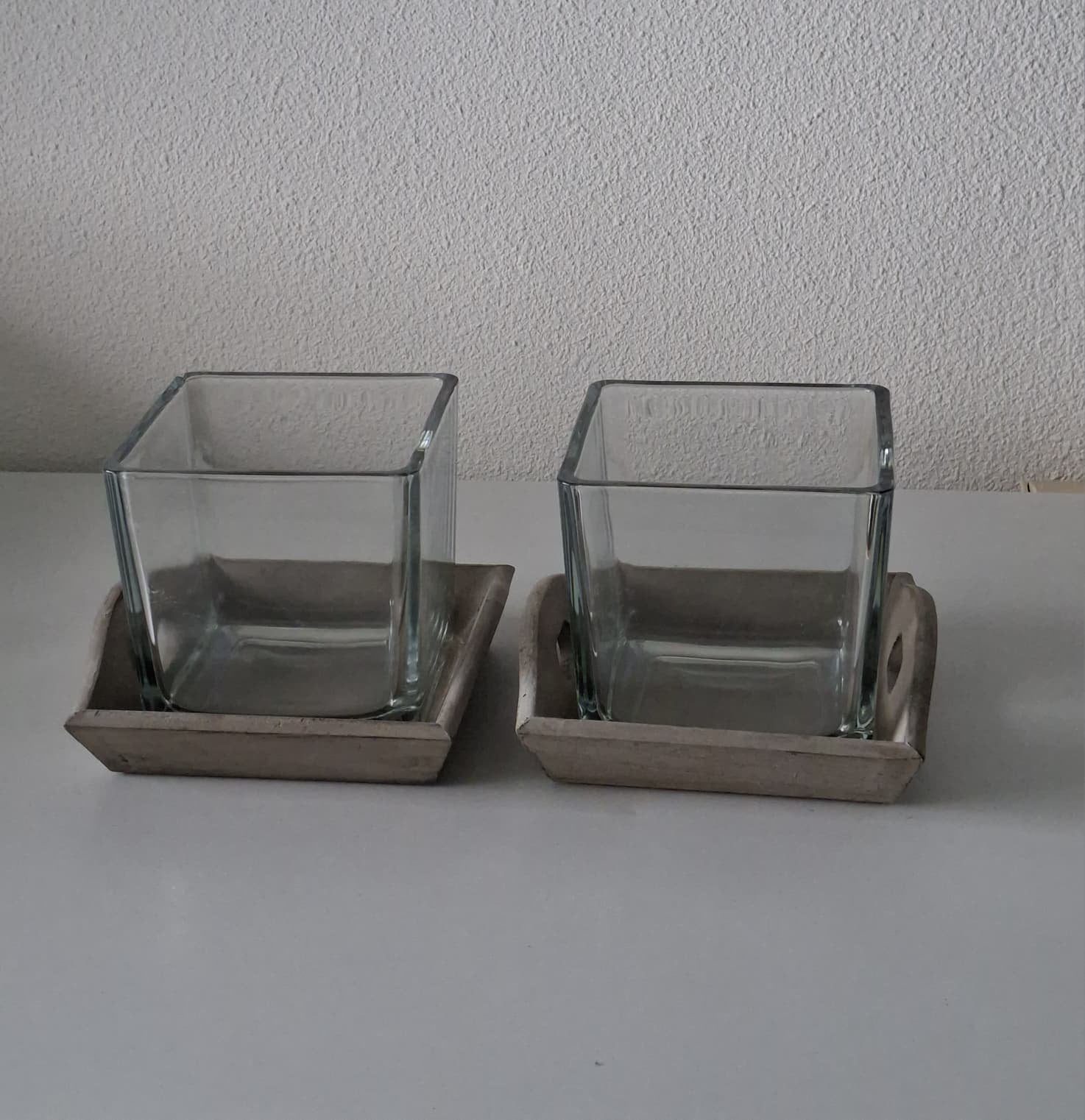 Set  van 2 glazen bloembakken op houten dienblad, Ophalen, Transparant, 15 cm, Glas