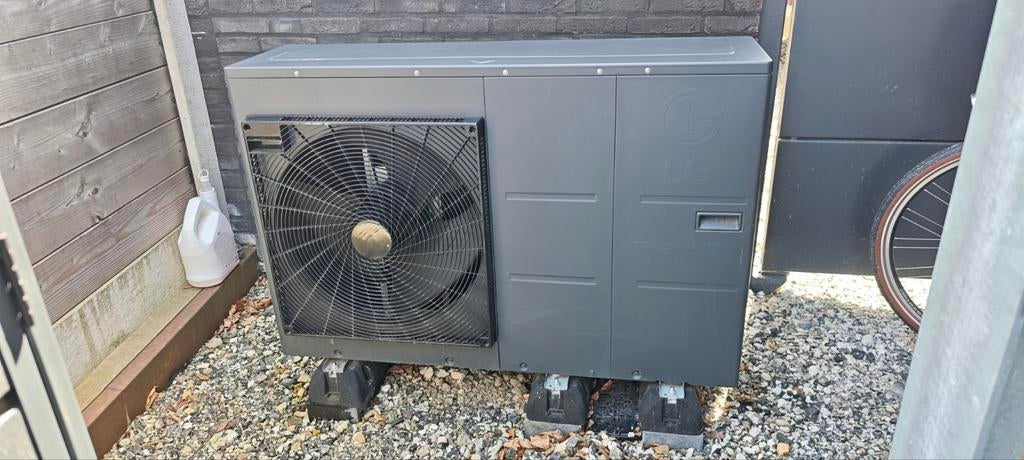 LG 9kW Monoblock Warmtepomp - Antraciet, 3 jaar oud, Doe-het-zelf en Verbouw, Ophalen of Verzenden, 60 tot 150 cm, Overige typen