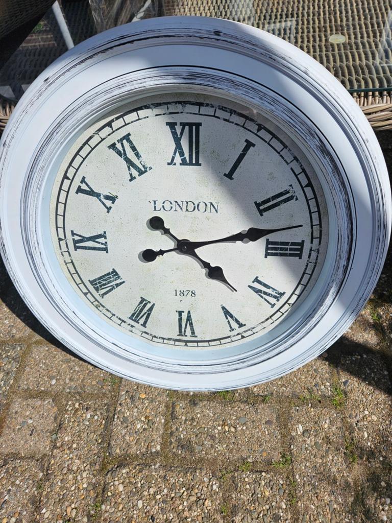 Klok te koop op baterij ., Ophalen, Wandklok