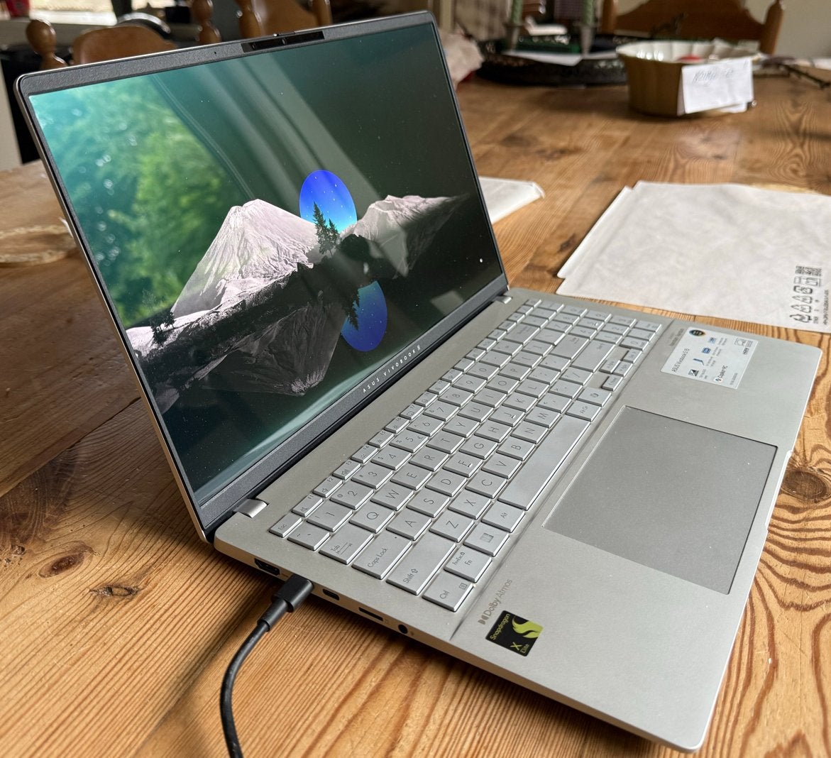 ASUS Vivobook S 15 OLED QS X Elite, Ophalen, Zo goed als nieuw, SSD, 3 tot 4 Ghz
