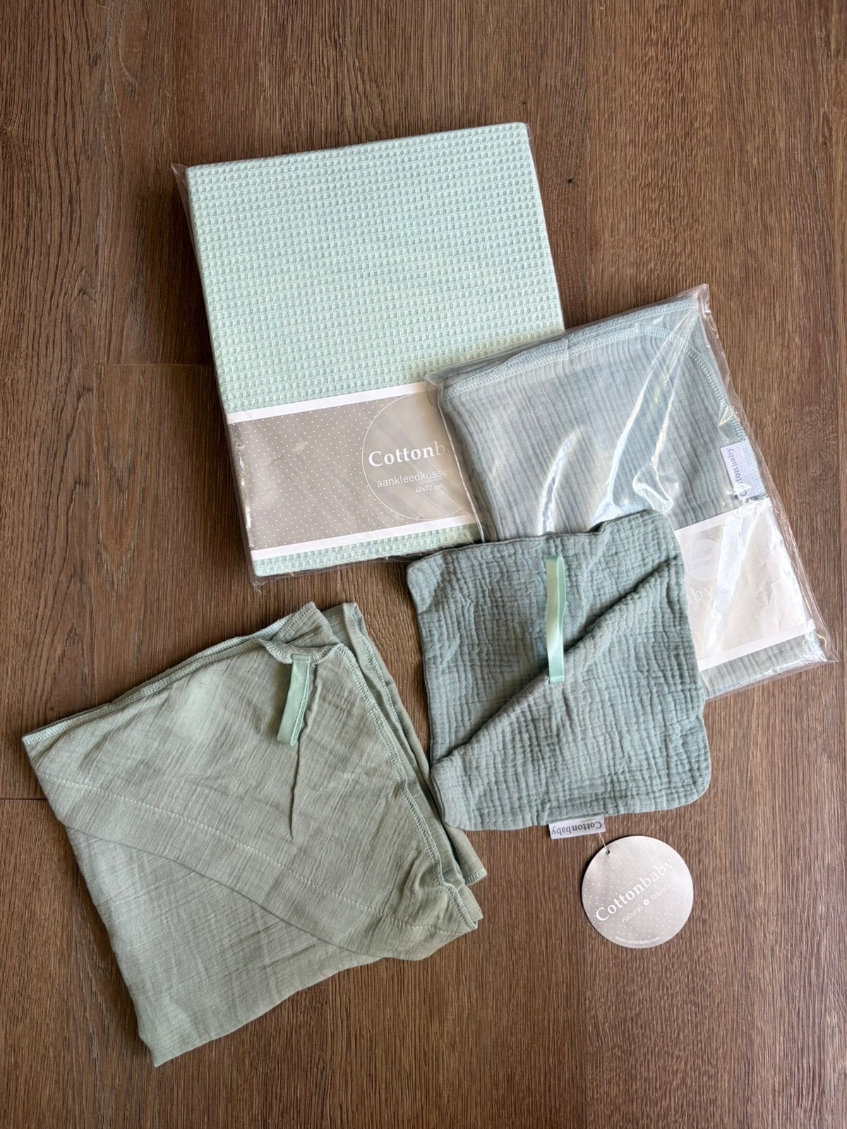 Cottonbaby groen tinten set aankleedkussen hoes badcape, Ophalen of Verzenden, Zo goed als nieuw