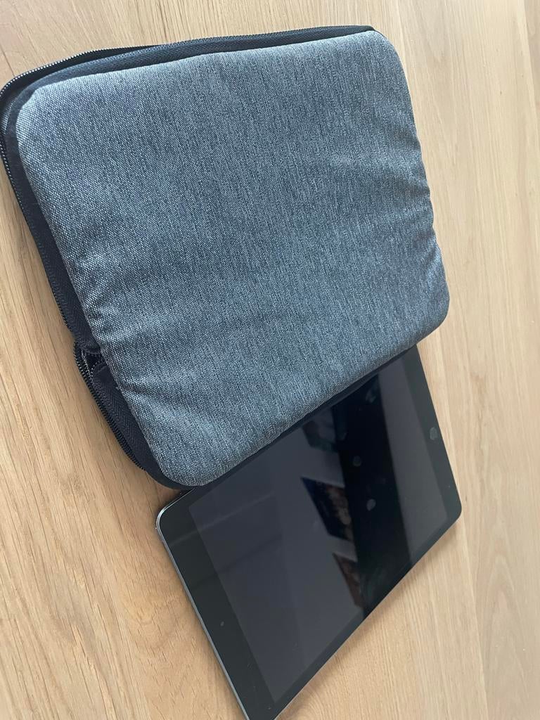 Cote&Ciel Apple-hoes voor tablet/iPad, Computers en Software, 11 inch, 11 inch, Bescherming voor- en achterkant, Ophalen of Verzenden