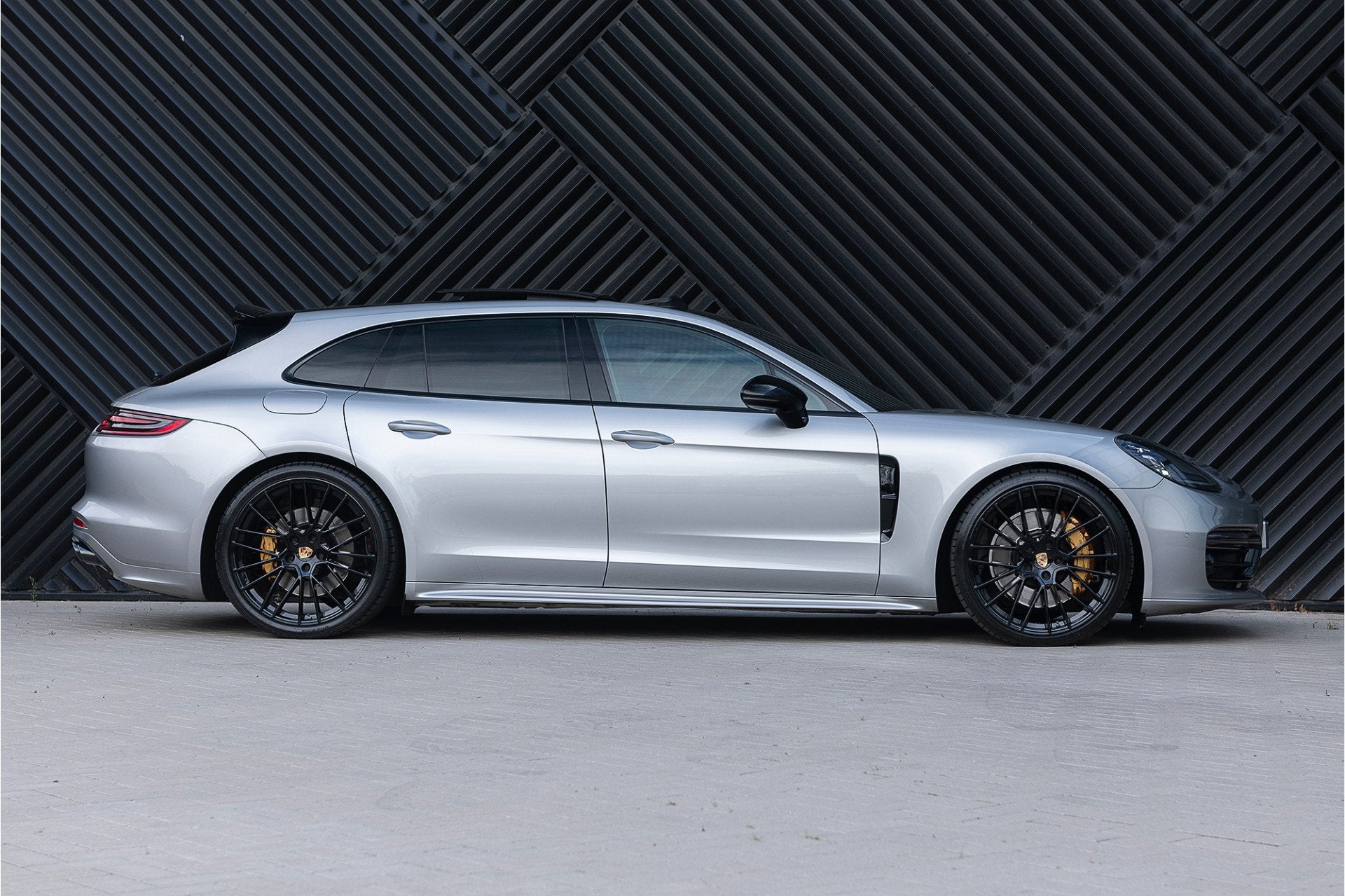 Porsche Panamera 2.9 4 E-Hybrid Sport Turismo Sport Design A, Auto's, Porsche, Automaat, 12 maanden, Zwart, 48 km/l