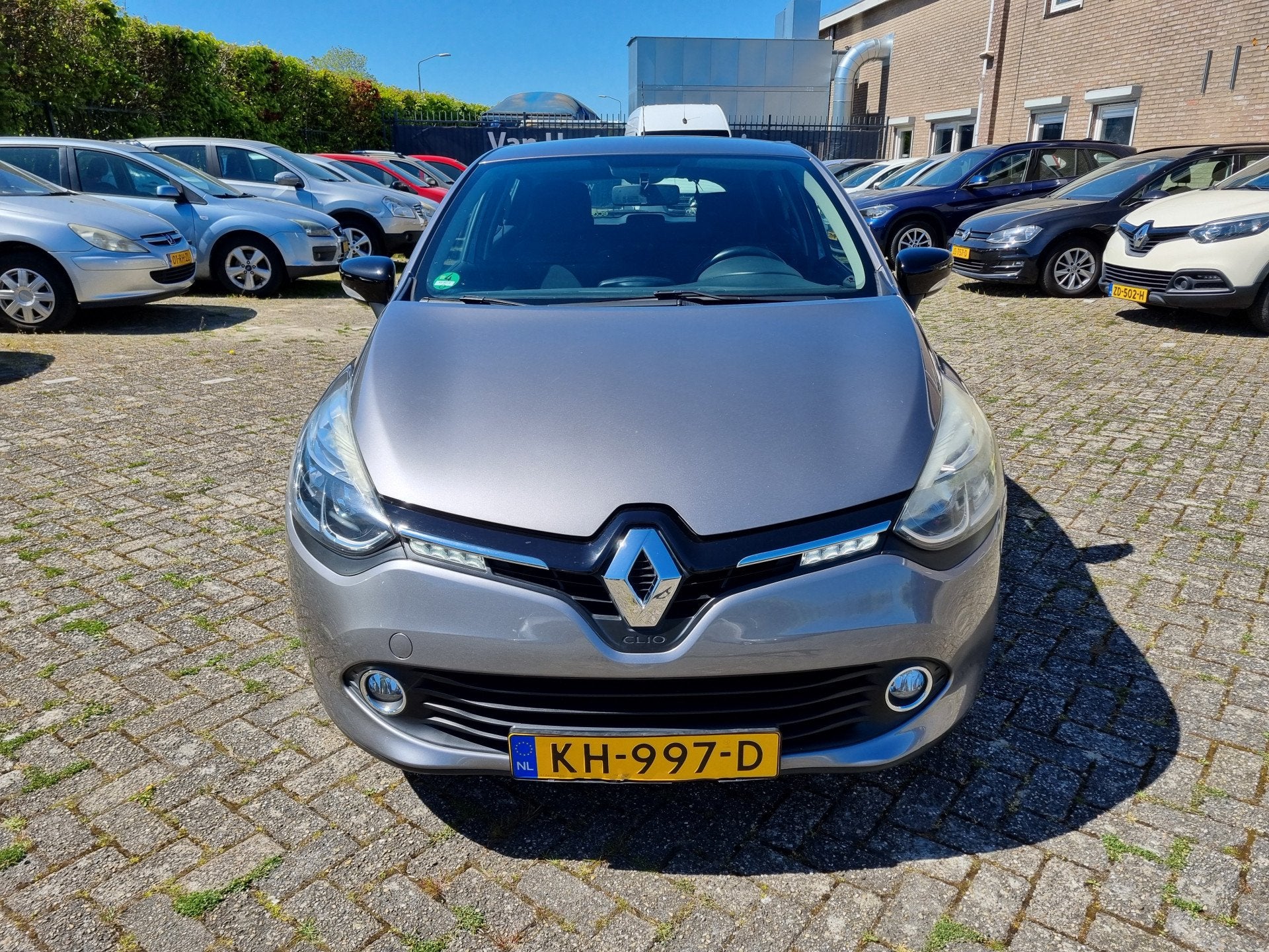 Renault Clio 0.9 TCe Dynamique COMPLETE AUTO (bj 2015), Voorwielaandrijving, Stof, 540 kg, Met garantie (alle)