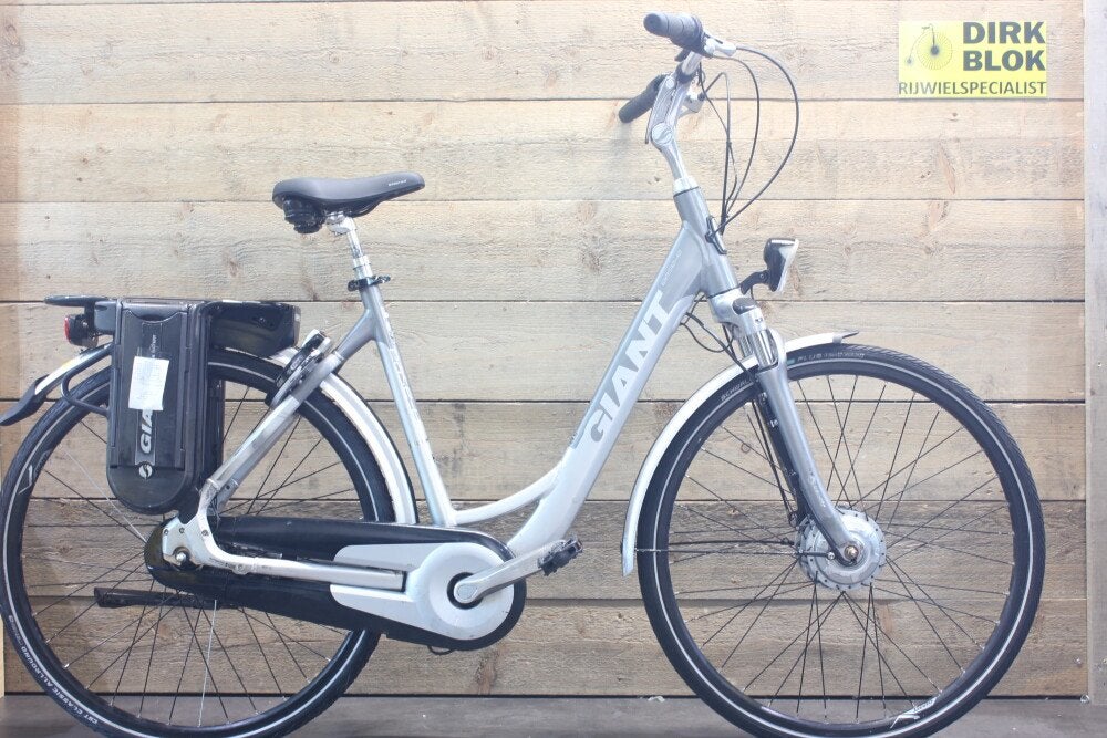 Giant Ease-E 8v L 2 x 300Wh accu 6541km grijs + 3mndgarantie