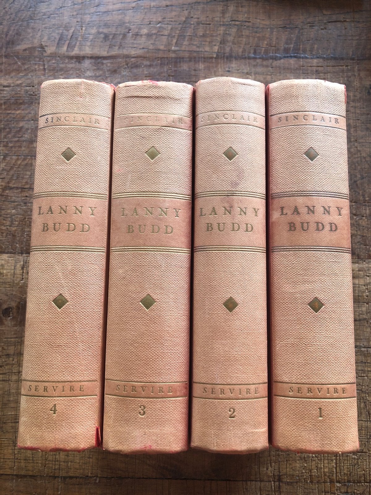 Upton Sinclair - Lanny Budd (4 delen) - Servire, Boeken, Ophalen of Verzenden, Gelezen, Nederland