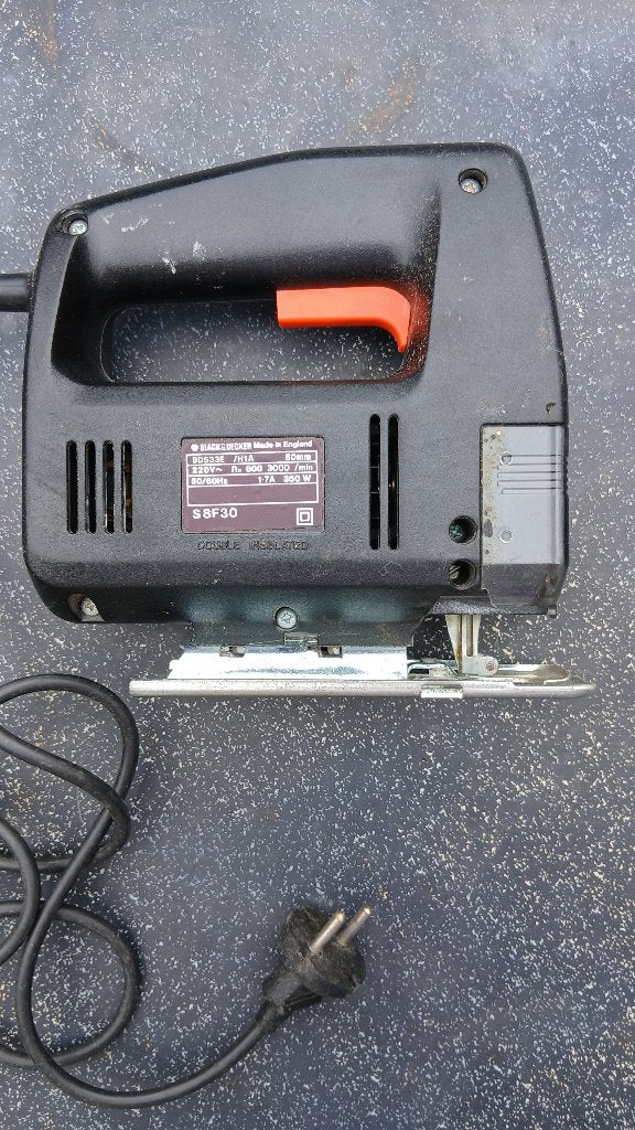 Decoupeerzaag Black & Decker. Inclusief nieuwe zaagjes., Gebruikt, Decoupeerzaag, Ophalen of Verzenden, Black & Decker