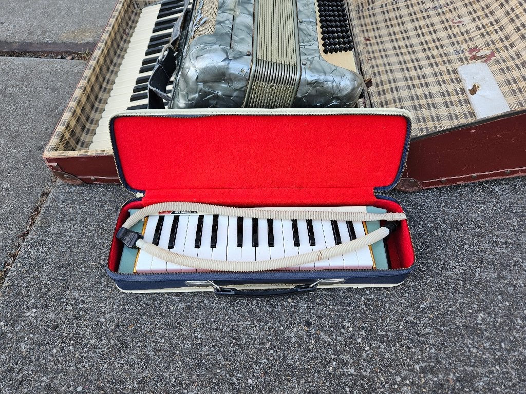 Suzuki Melodion A27, Ophalen of Verzenden, Gebruikt, Overige typen, Met koffer of doosje