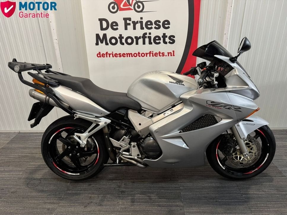 HONDA VFR 800 VTEC 2003, HONDA, 4 cilinders, Motorrijbewijs A, Bedrijf
