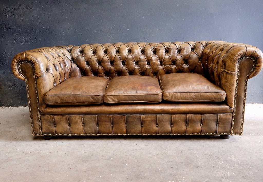 Traditioneel Engelse Chesterfield bank-  2 meter lang, Ophalen, Chesterfield Engels Landelijk Industrieel Klassiek, Minder dan 75 cm