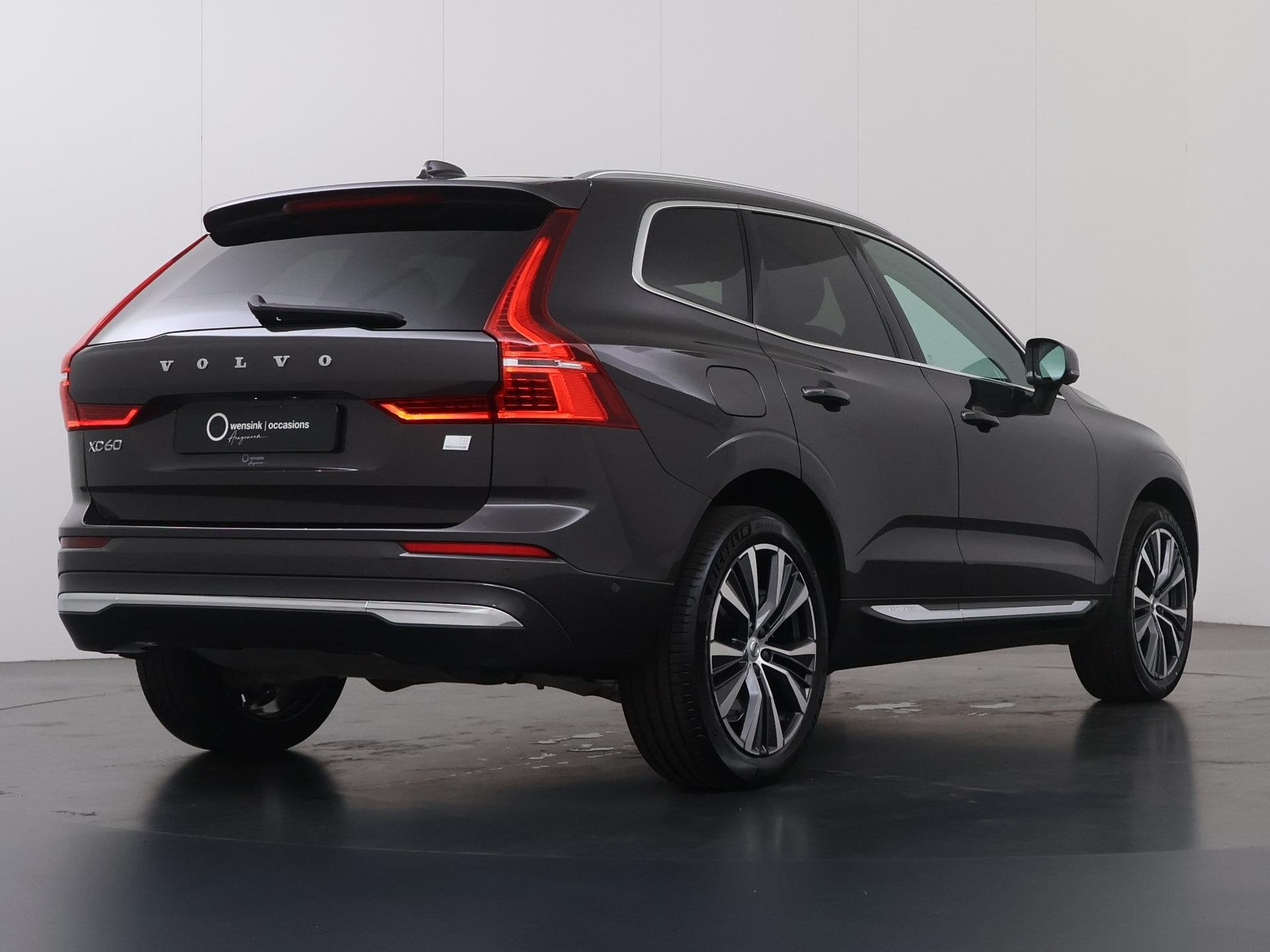 Volvo XC60 2.0 T8 Plug-in hybrid AWD Inscription | Panoramad, Auto's, Automaat, Gebruikt, Euro 6, 4 cilinders