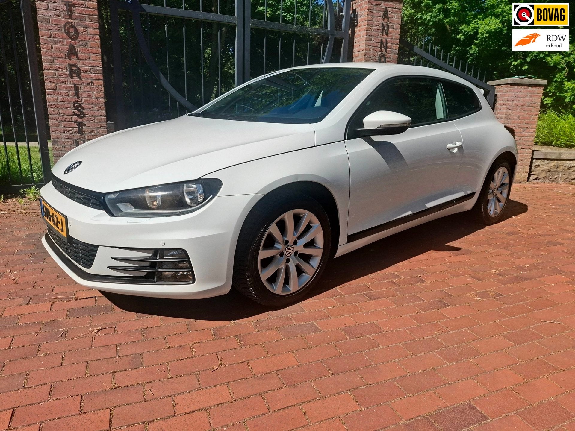 Volkswagen SCIROCCO 125 PK 6 Hand Stoelverw. All-season Stuu, Voorwielaandrijving, 125 pk, Gebruikt, Euro 6