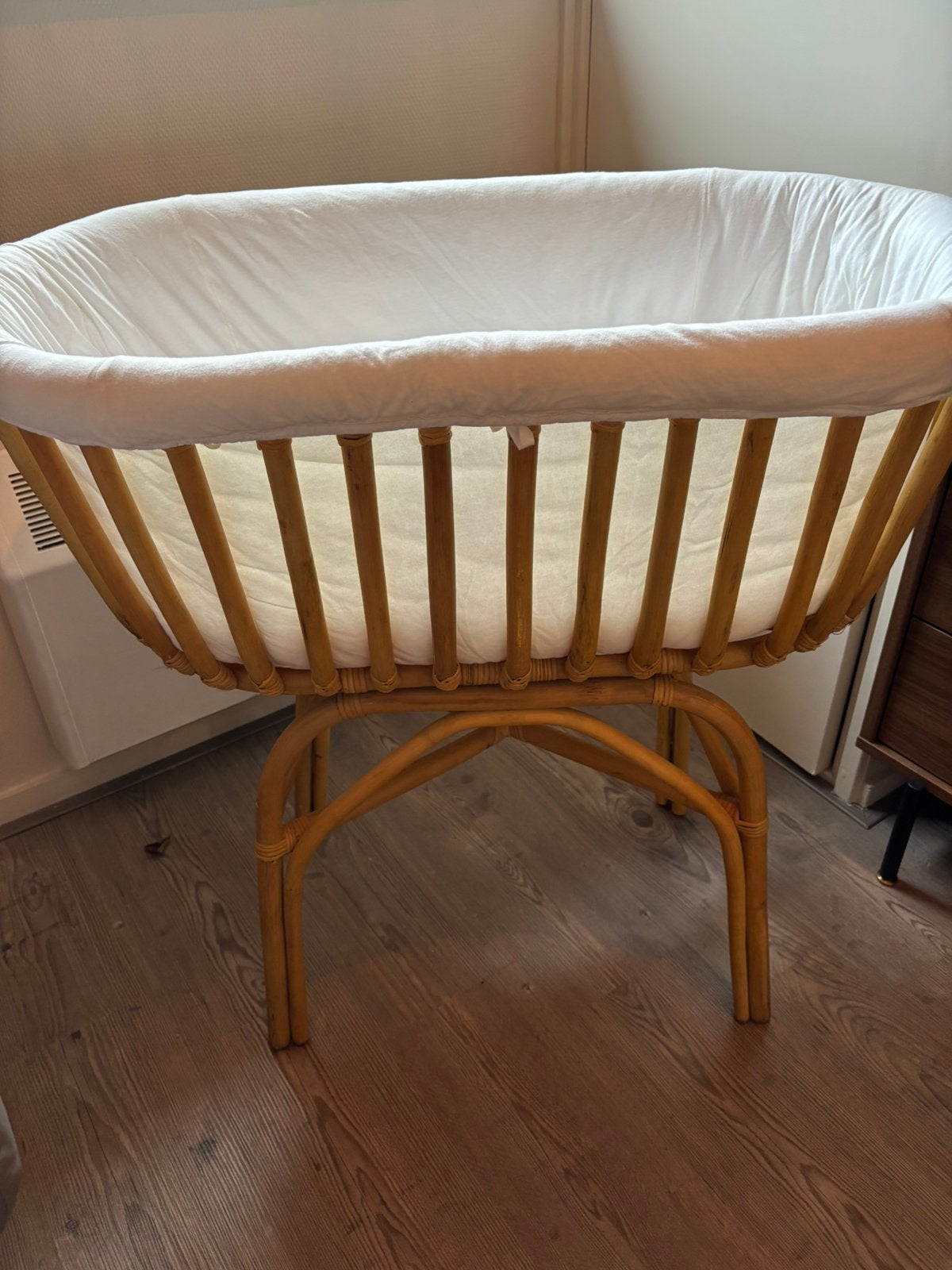 Rotan wieg, Kinderen en Baby's, Babywiegjes en Ledikanten, Ophalen, Zo goed als nieuw, Wieg