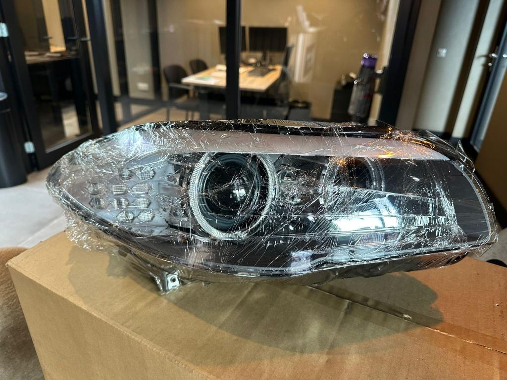 Bi-Xenon koplamp BMW 5 serie F10/11 (rechts), Ophalen, 3771EG 274 Amsterdam, Nieuw, BMW