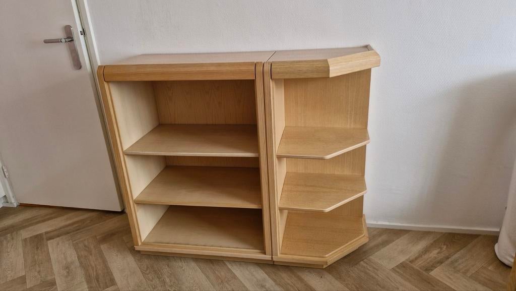 Boekenkastje uit twee delen Hulsta, Ophalen