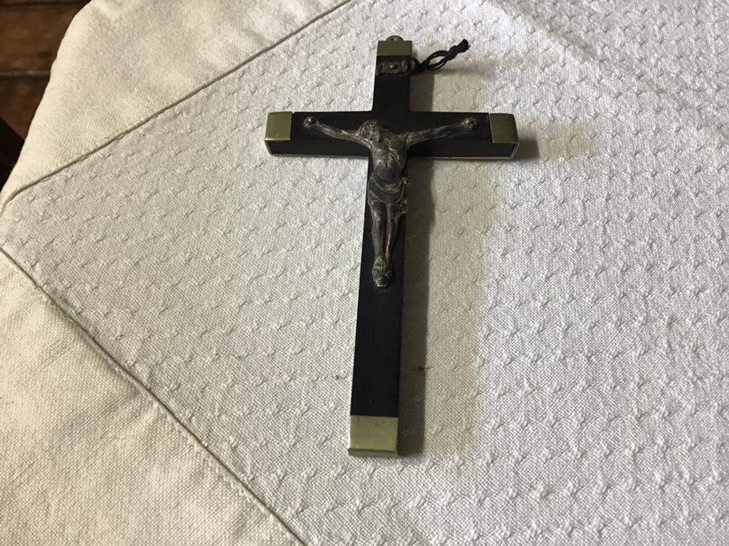 Oud missionariskruisbeeld in ebbenhout, Antiek en Kunst, Antiek | Religie, Ophalen of Verzenden