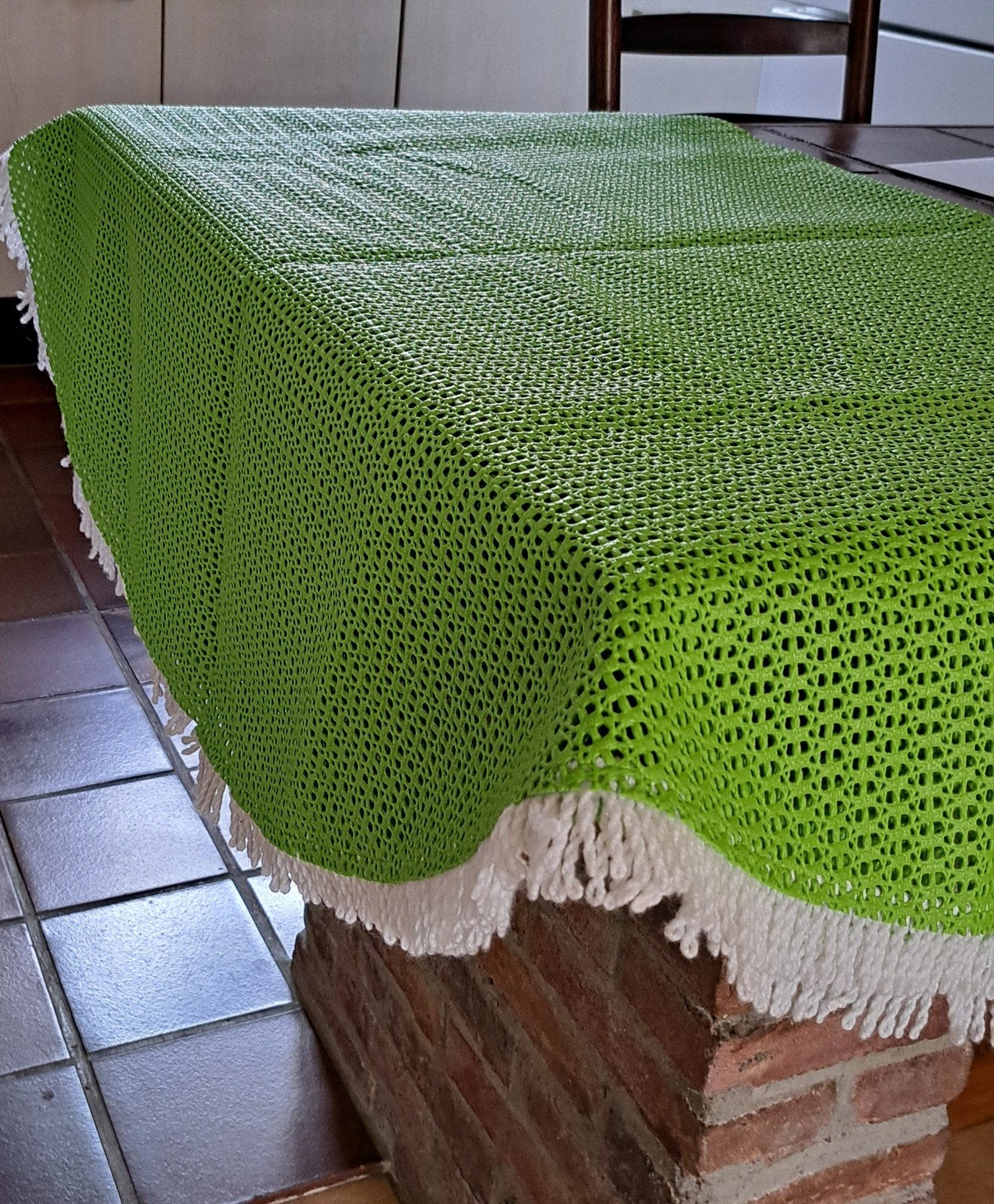 Rond groen tuin tafelkleed met franjes - Livin'Art, Huis en Inrichting, Ophalen, Afwasbaar, Rond, Nieuw