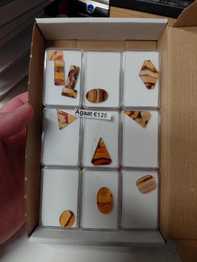 Lot met agaat plakjes, Ophalen of Verzenden